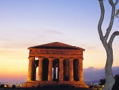 Agrigento: la Valle dei templi. Alla scoperta di ciò che resta dell'antica Akragaz (immagini internet)